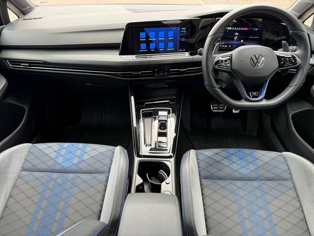 Volkswagen Golf 8 R-line 1.5 Etsi 150Ps 7-Speed Dsg Grey #28
