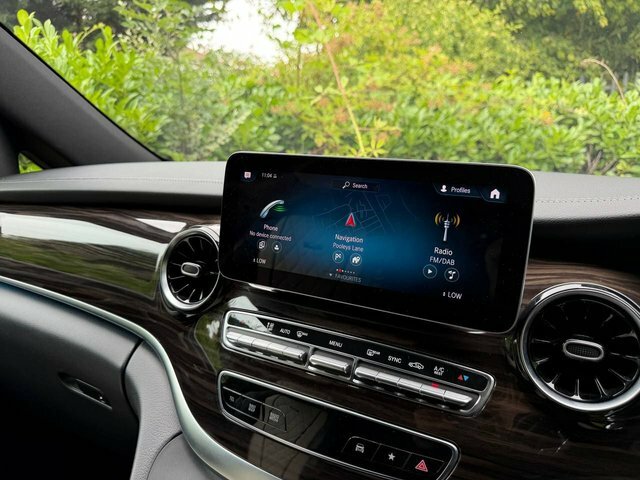 Mercedes-Benz V Class 2.0 V300d Amg Line G-tronic Euro 6 Ss Black #55