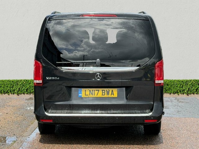 Mercedes-Benz V Class 2.2 V250d Bluetec Sport Mpv G-tronic E Black #6