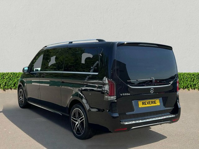 Mercedes-Benz V Class 2.0 V220d Amg Line Mpv G-tronic Euro 6 Black #4