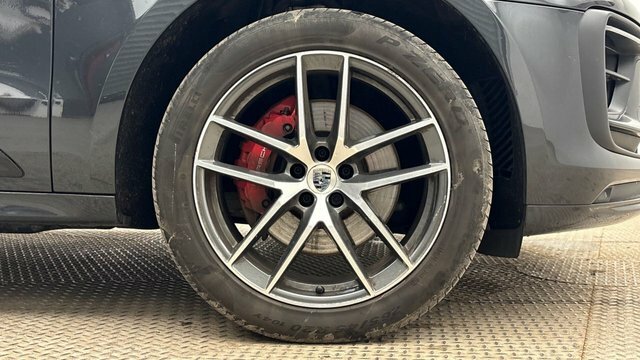 Porsche Macan 2.9T V6 S Suv Pdk 4Wd Euro 6 Ss 380 Red #4