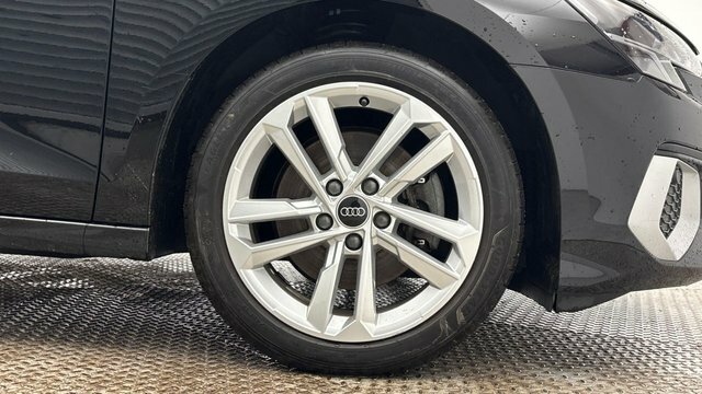 Audi A3 1.4 Tfsie 40 Sport Sportback Plug-in Hy Black #3