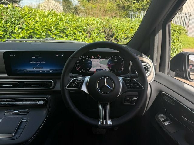 Mercedes-Benz V Class Mpv Black #36