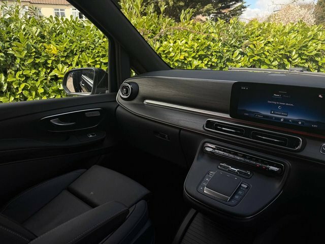 Mercedes-Benz V Class Mpv Black #40