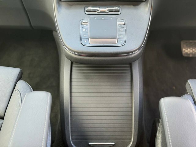 Mercedes-Benz V Class Mpv Black #32