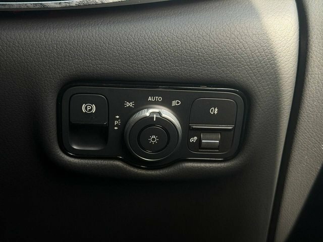 Mercedes-Benz V Class Mpv Black #48