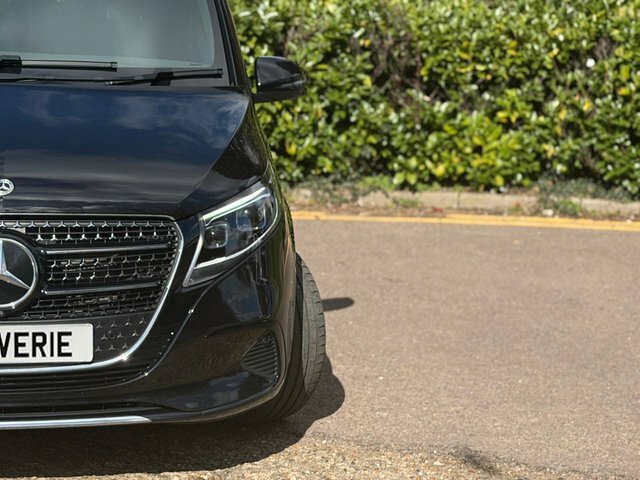 Mercedes-Benz V Class Mpv Black #68