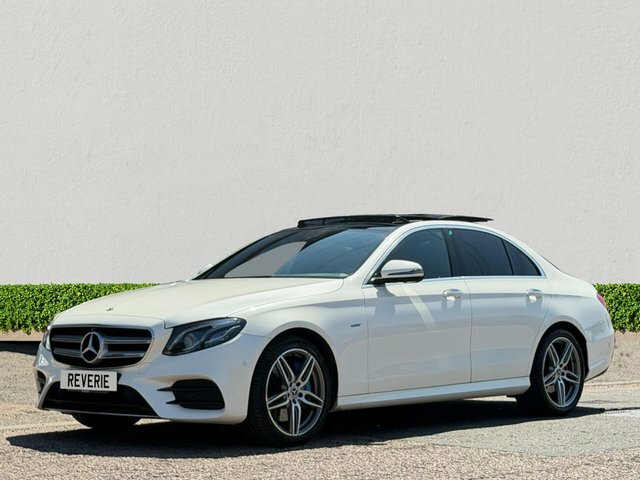 Mercedes-Benz E Class 2.0 E350e 6.4Kwh Amg Line Premium Plus Saloon White #3