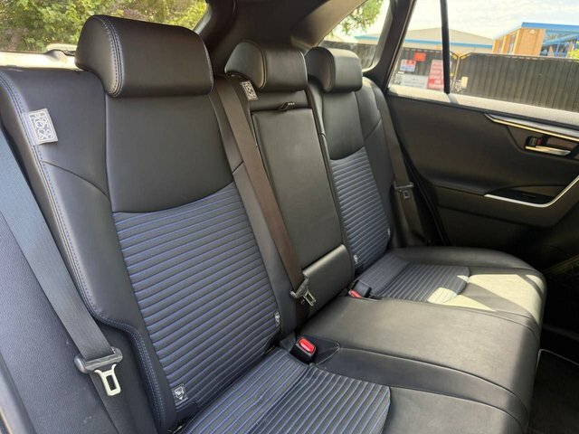 Toyota Rav 4 2.5L Dynamic Blue #22