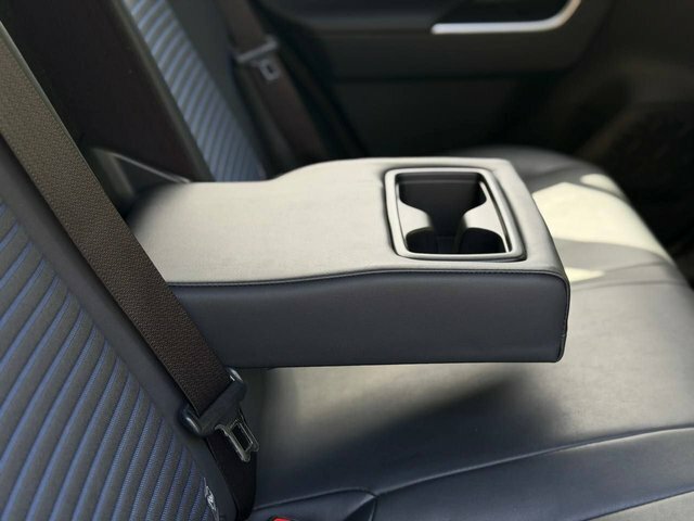 Toyota Rav 4 2.5L Dynamic Blue #19