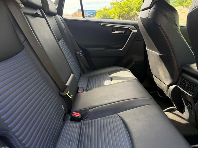 Toyota Rav 4 2.5L Dynamic Blue #18