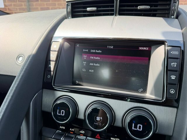 Jaguar F-Type 3.0 Supercharged V6 S 2016 White #35