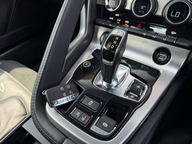 Jaguar F-Type 3.0 Supercharged V6 S 2016 White #25