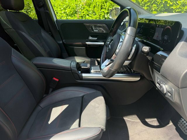 Mercedes-Benz GLA Class Gla 250E Exclusive Edition Red #11