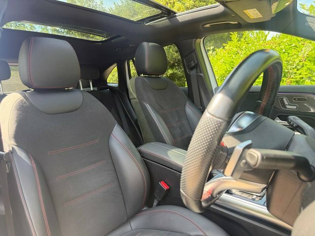 Mercedes-Benz GLA Class Gla 250E Exclusive Edition Red #12