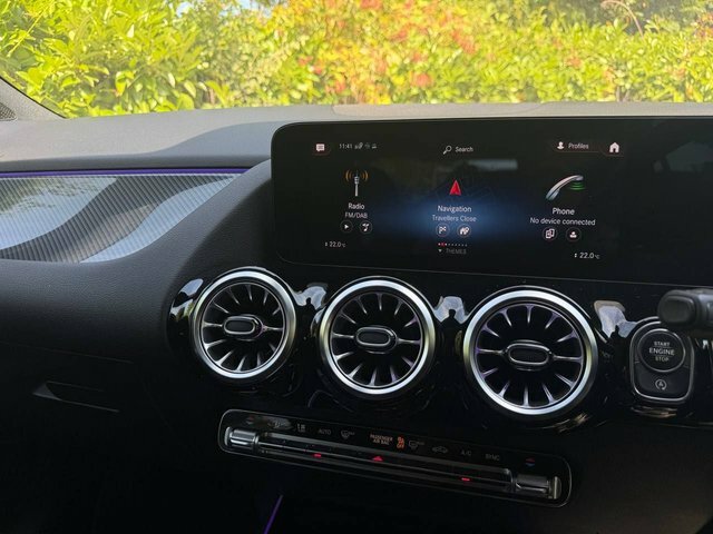 Mercedes-Benz GLA Class Gla 250E Exclusive Edition Red #42