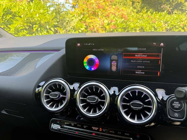 Mercedes-Benz GLA Class Gla 250E Exclusive Edition Red #50
