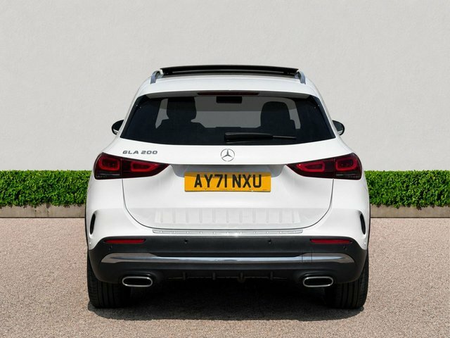 Mercedes-Benz GLA Class 1.3 Gla200 Amg Line Premium Plus Suv White #6