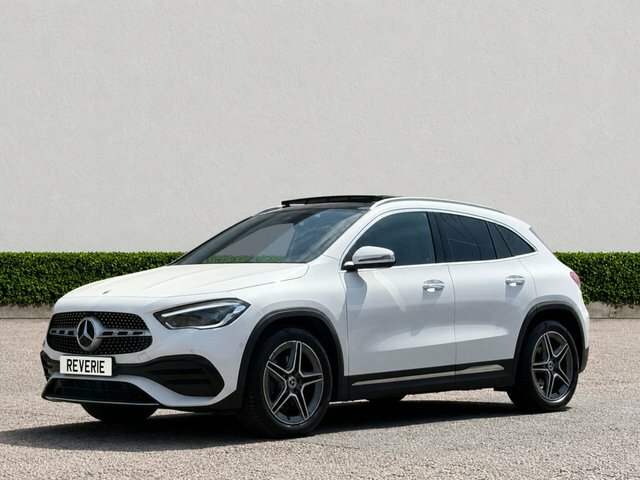 Mercedes-Benz GLA Class 1.3 Gla200 Amg Line Premium Plus Suv White #3