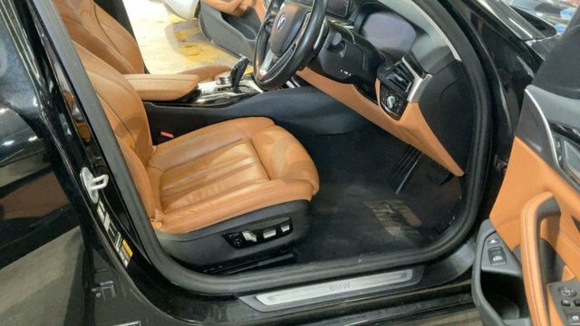 BMW 5 Series 530E Se Touring Red #8