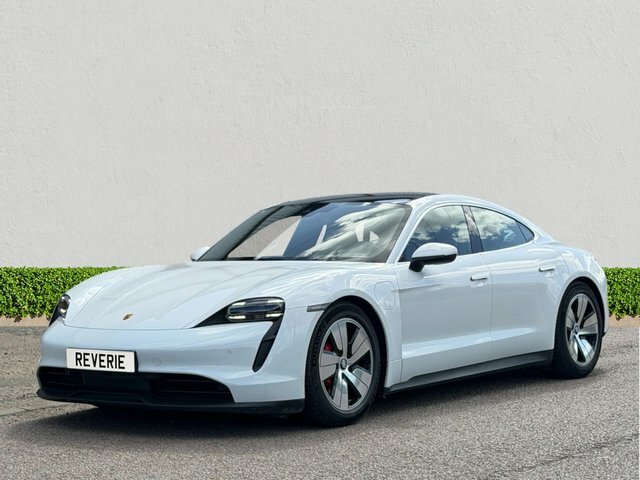 Porsche Taycan Performance Plus 93.4Kwh 4S Saloon Au White #3