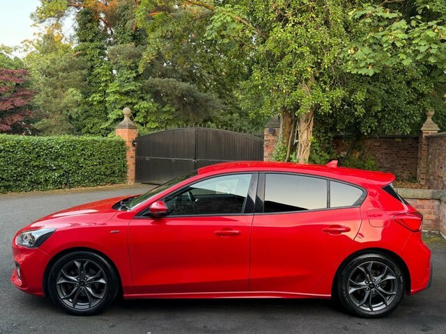 Ford Focus 2019 1.0T Ecoboost St-line Hatchback Ma PX68FZK Red #2
