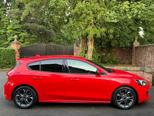 Ford Focus 2019 1.0T Ecoboost St-line Hatchback Ma PX68FZK Red #5