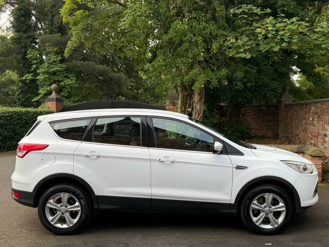 Ford Kuga 2015 2.0 Tdci Zetec Suv 2Wd Euro NA15LWC White #6