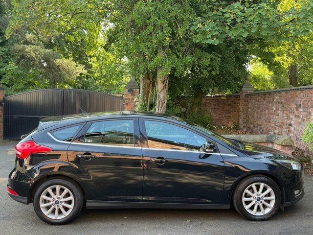 Ford Focus 2016 1.5 Tdci Titanium Hatchback Black #5