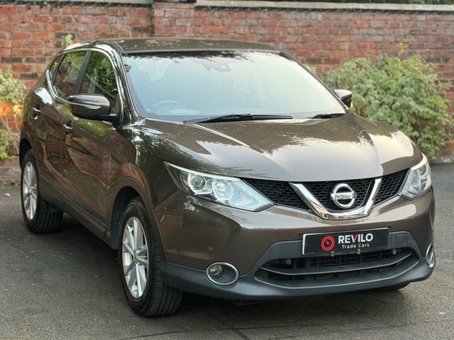 Nissan Qashqai 2014 1.5 Dci Acenta Suv 2Wd Euro WR64YTF Beige #4