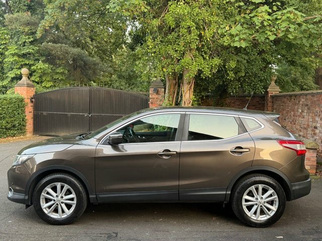 Nissan Qashqai 2014 1.5 Dci Acenta Suv 2Wd Euro WR64YTF Beige #2