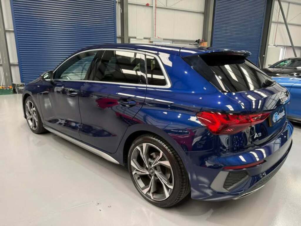 Audi A3 Tfsi S Line SH21YZK #3