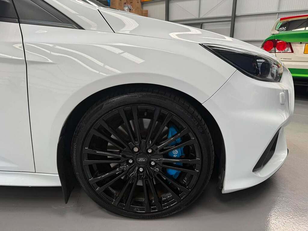 Ford Focus T Ecoboost Rs MY66FCS White #2