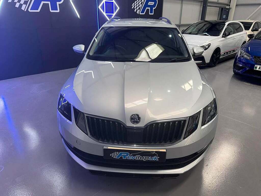Skoda Octavia Tsi Act Se Drive Silver #5