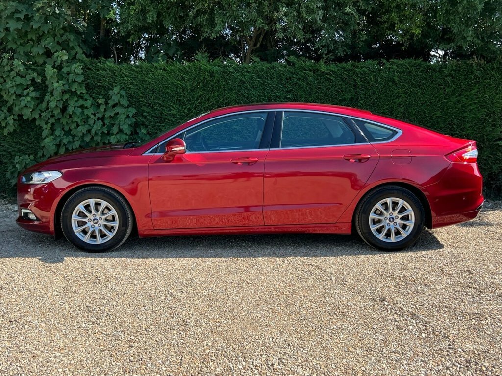 Ford Mondeo 2L Titanium Red #5