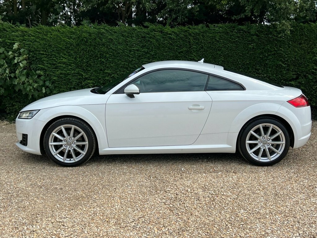 Audi TT 1.8L Sport White #5