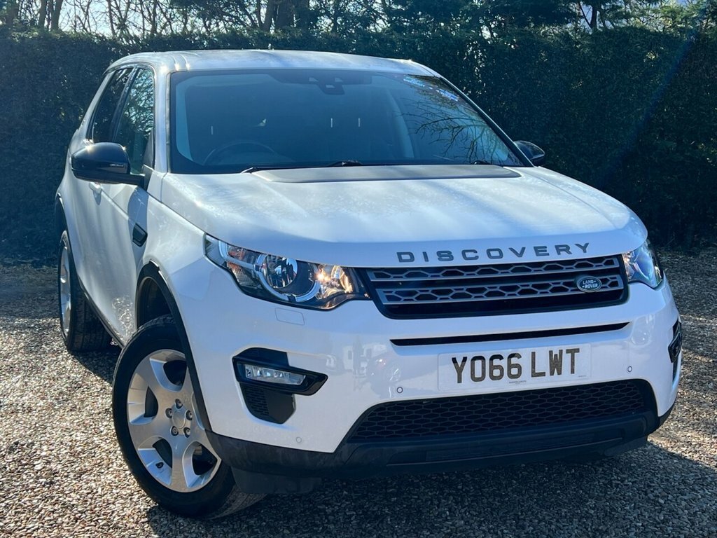 Land Rover Discovery Sport 2L Pure Edition White