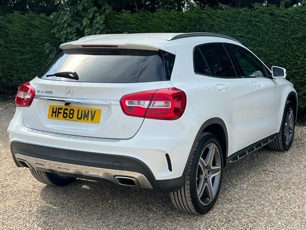 Mercedes-Benz GLA Class 1.6L Amg Line HF68UMV White #6