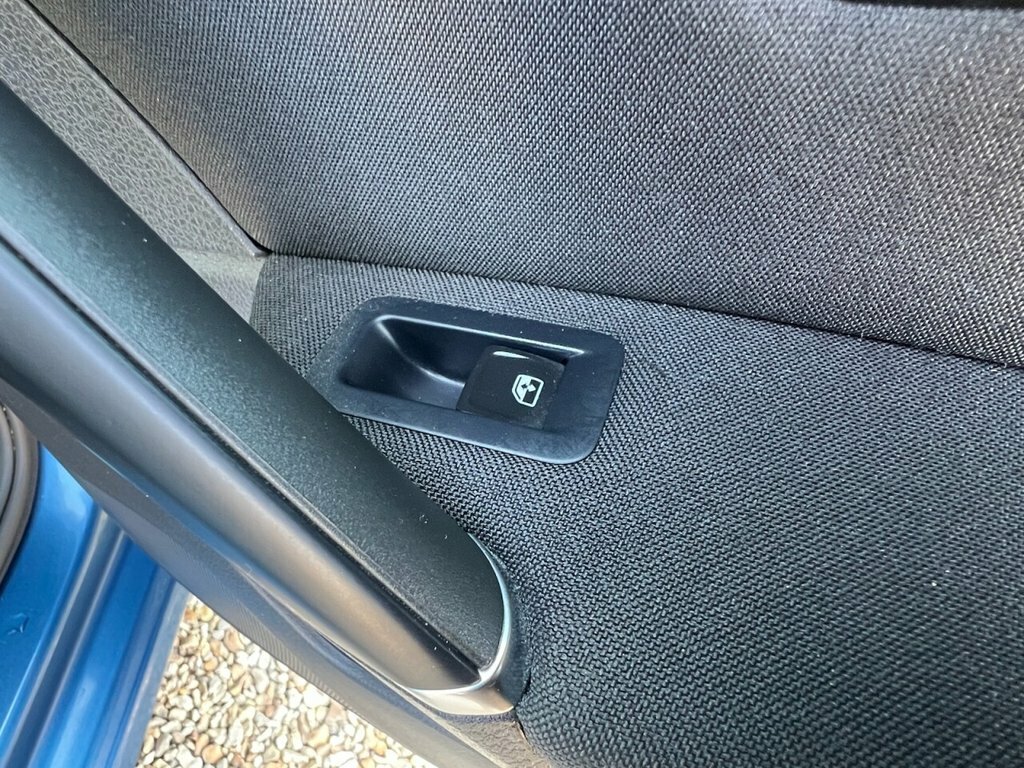 Volkswagen Golf Black #20
