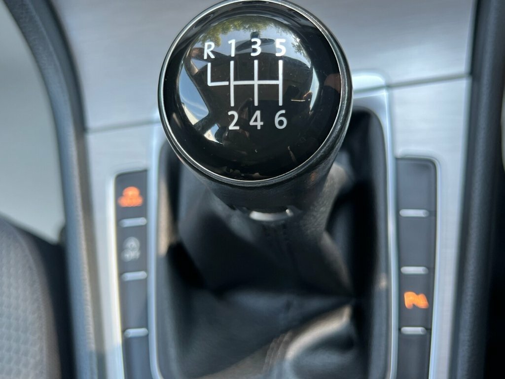 Volkswagen Golf Black #35