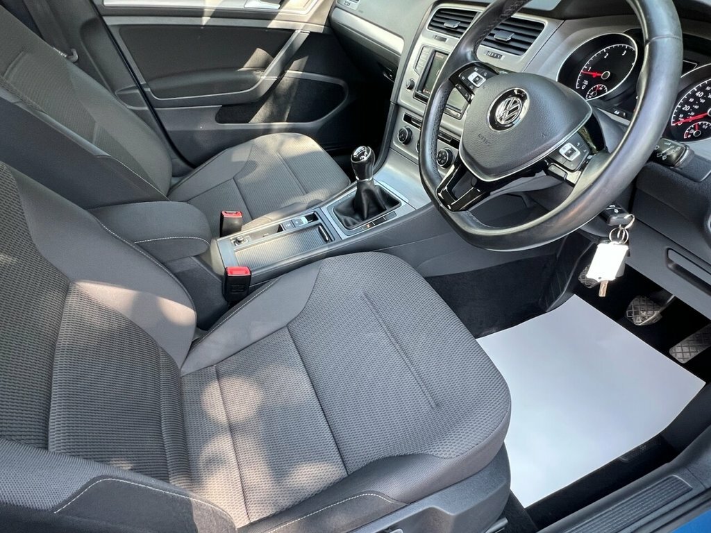 Volkswagen Golf Black #26