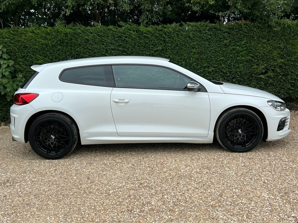 Volkswagen Scirocco 2L R White #4