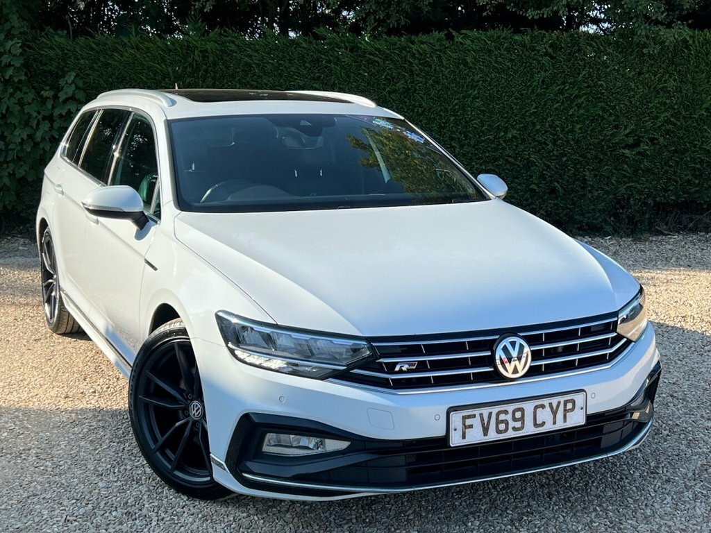 Volkswagen Passat 2L R-line White