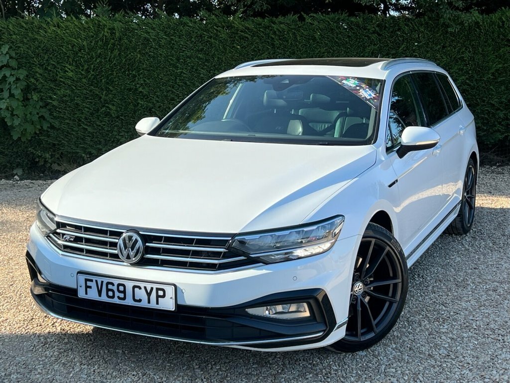 Volkswagen Passat 2L R-line FV69CYP White #2