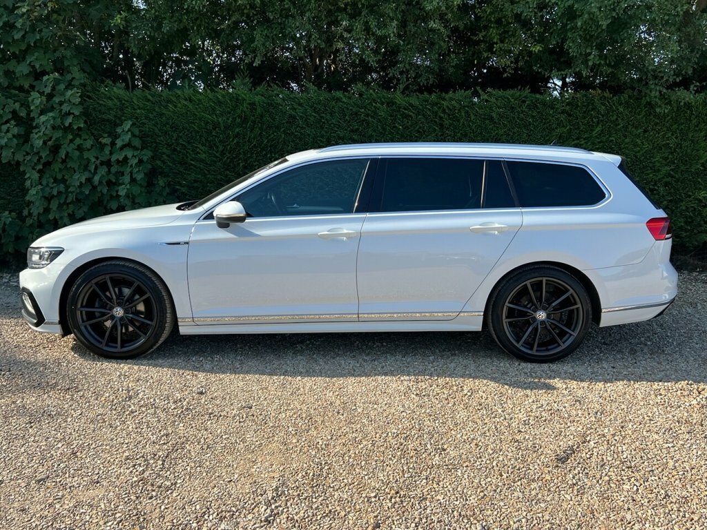 Volkswagen Passat 2L R-line FV69CYP White #5