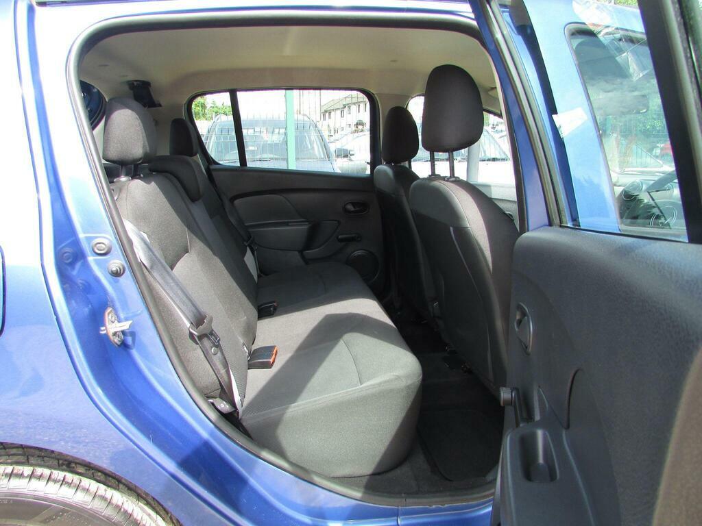 Dacia Sandero 1.1 Laureate 75 Bhp Beige #10