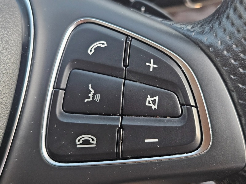 Mercedes-Benz V Class Mpv Black #40