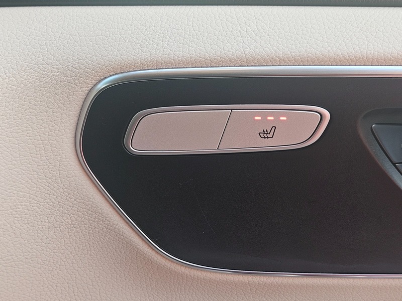 Mercedes-Benz V Class Mpv Black #41