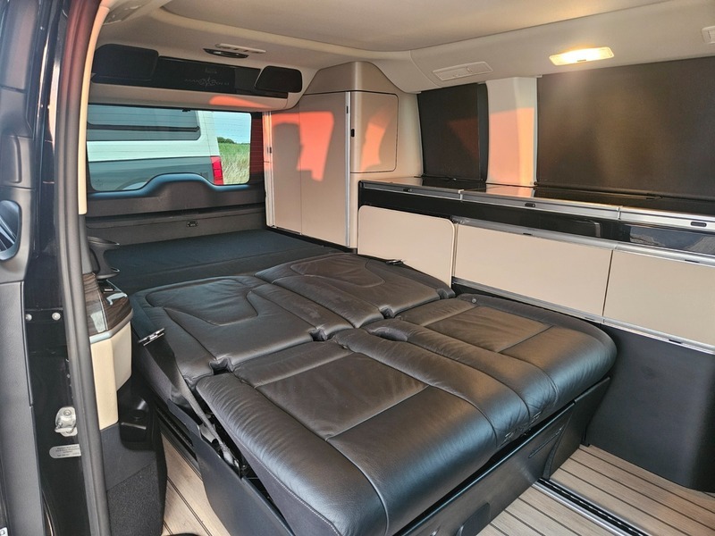 Mercedes-Benz V Class Mpv Black #7