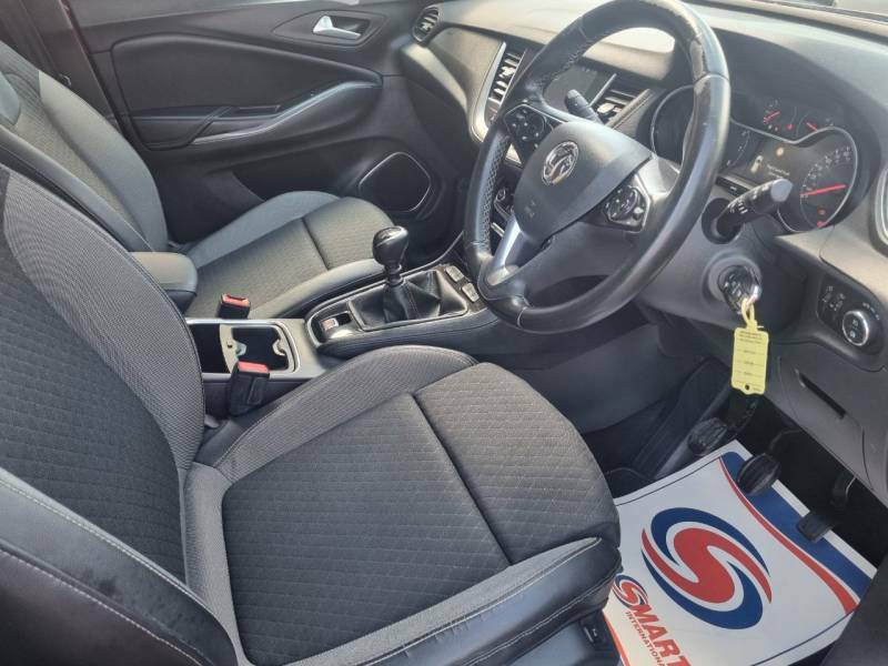 Vauxhall Grandland X 1.5 Turbo D Tech Line Nav Red #4